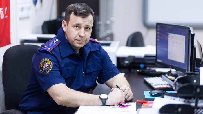 Следователь-криминалист Иван Лушников | Фото: Александр Подгорчук / «Клопс»