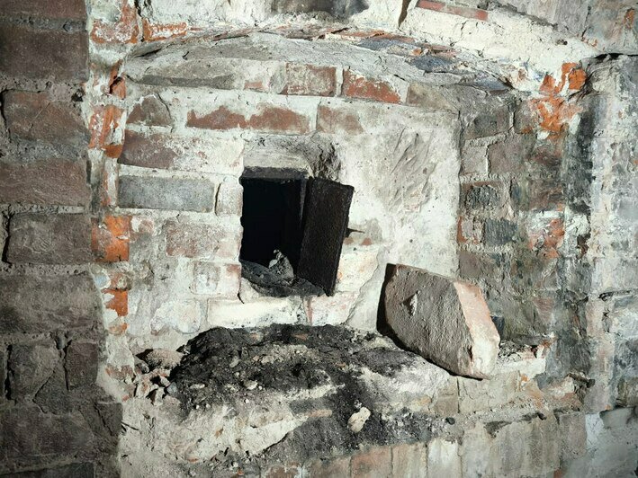 «Клад» в камине: на одном из калининградских бастионов нашли загадочные бутылки (фото) - Новости Калининграда | Фото: Музей Мирового океана