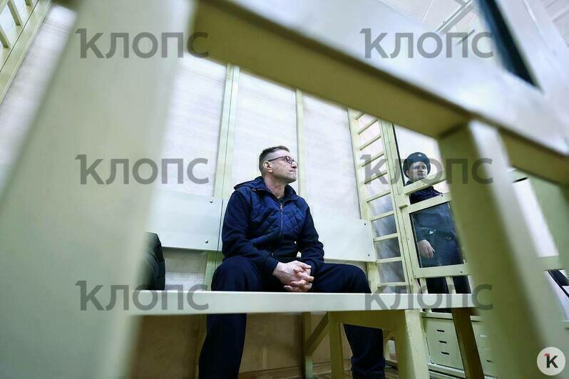 Директора нацпарка «Куршская коса» Анатолия Калину привели в зал суда (фото, видео) - Новости Калининграда | Фото: «Клопс»