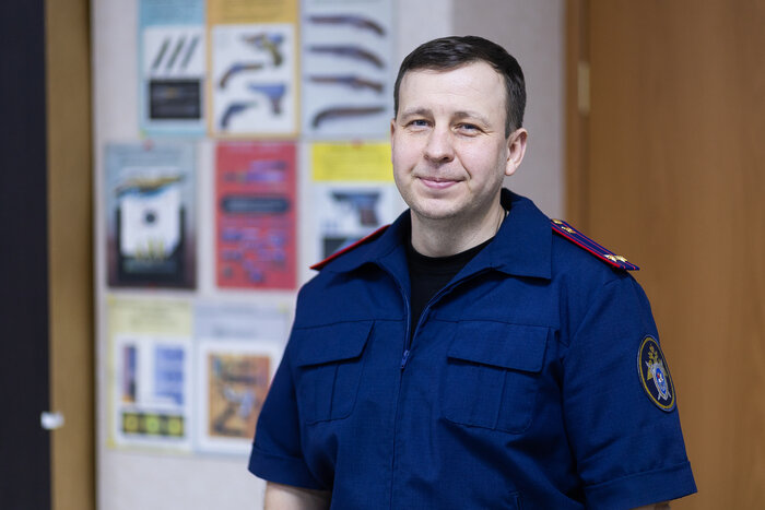 «Всё тайное станет явным», — уверен сотрудник СК. | Фото: Александр Подгорчук / «Клопс»