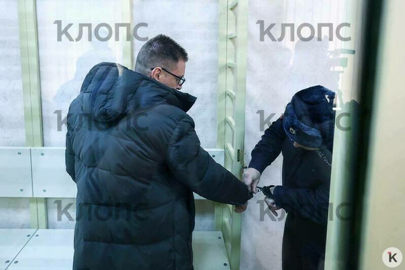 Директора нацпарка «Куршская коса» Анатолия Калину привели в зал суда (фото, видео) - Новости Калининграда | Фото: «Клопс»