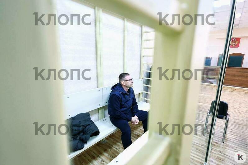 Директора нацпарка «Куршская коса» Анатолия Калину привели в зал суда (фото, видео) - Новости Калининграда | Фото: «Клопс»