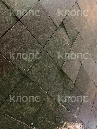 «Собянина на них нет»: московские туристы едва не переломали ноги, спотыкаясь об остатки плитки на площади Победы (фото) - Новости Калининграда | Фото: очевидцы