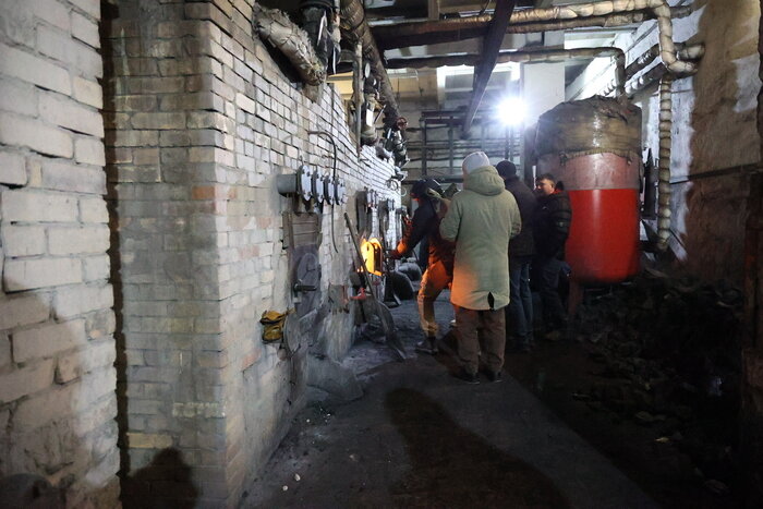 На старых котельных все еще можно покидать уголь в топку. | Фото: «Страна Калининград»