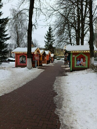 На грани разорения, перга и трое штанов: как выживают уличные продавцы в калининградские морозы (фото, видео) - Новости Калининграда | Фото: «Клопс»