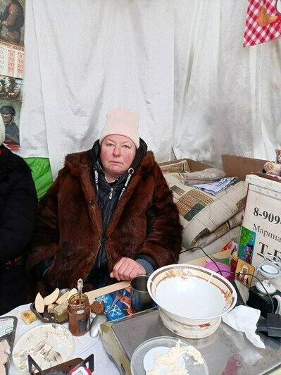 На грани разорения, перга и трое штанов: как выживают уличные продавцы в калининградские морозы (фото, видео) - Новости Калининграда | Фото: «Клопс»