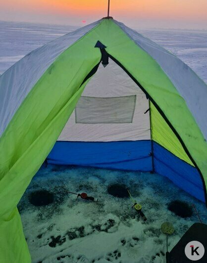 Лещи вместо рядовок: грибники из Калининграда переключились на подлёдный лов (фото, видео)   - Новости Калининграда | Фото: Николай Смирнов