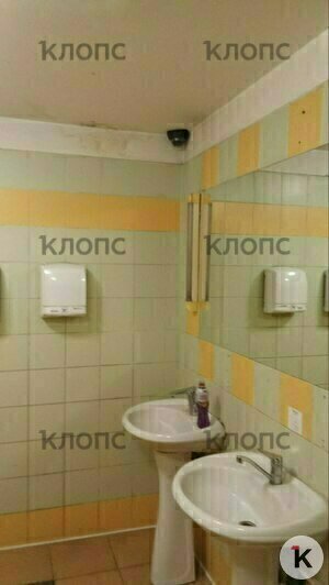 В туалете калининградского ТЦ на Московском проспекте посетители обнаружили камеры (видео)   - Новости Калининграда | Фото: очевидица