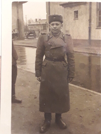 Отец героя нашей публикации Нухим Бартфельд ушёл на фронт в 18 лет. Его война закончилась на территории Восточной Пруссии, здесь он потом и обосновался  | Фото: архив героя публикации