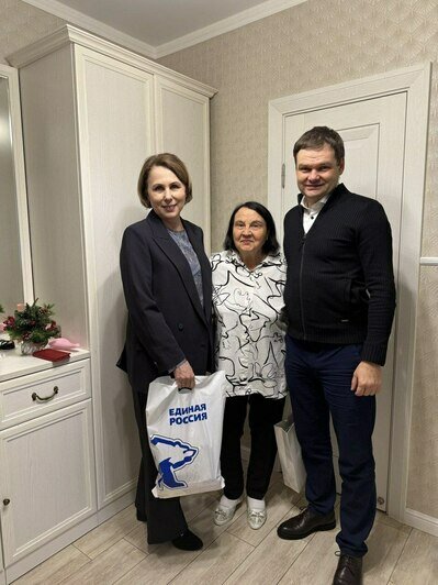 Акция "С Новым годом, ветеран!" стала традиционной | Фото: пресс-служба Калининградского регионального отделения «Единой России»