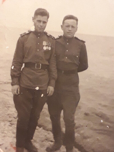 Отец героя нашей публикации Нухим Бартфельд ушёл на фронт в 18 лет. Его война закончилась на территории Восточной Пруссии, здесь он потом и обосновался  | Фото: архив героя публикации