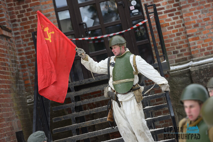 Зима 45-го: уличный бой за Лабиау - реконструкция в Полесске (фото) | Фото: Александр Мелехов