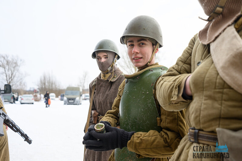 Зима 45-го: уличный бой за Лабиау - реконструкция в Полесске (фото)