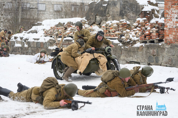 Зима 45-го: уличный бой за Лабиау - реконструкция в Полесске (фото)