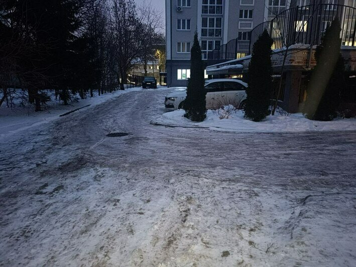 «Дайте Елене коньки и лопату, пусть отрабатывает»: калининградцы возмущены ледяной коркой на улицах - Новости Калининграда