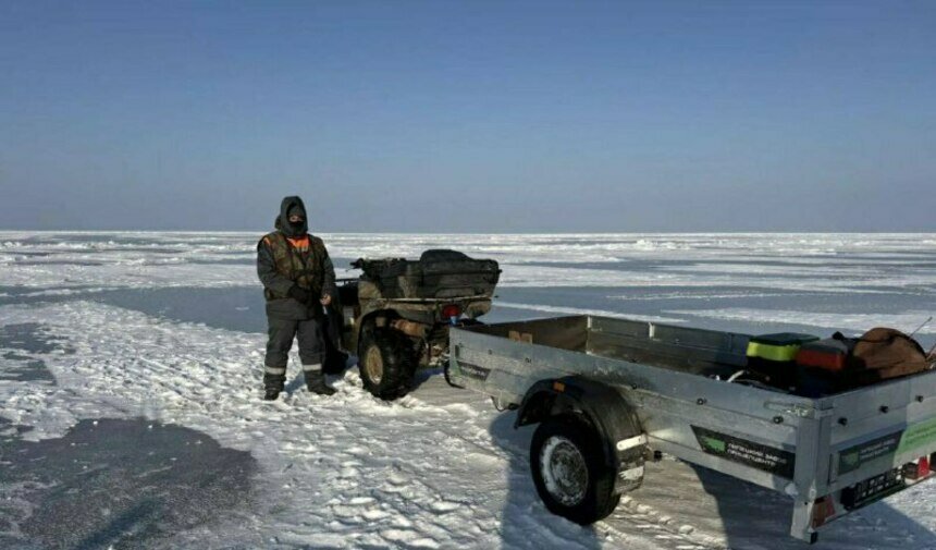 Сейчас толщина льда на заливах - около 20 сантиметров | Фото: МЧС по Калининградской области