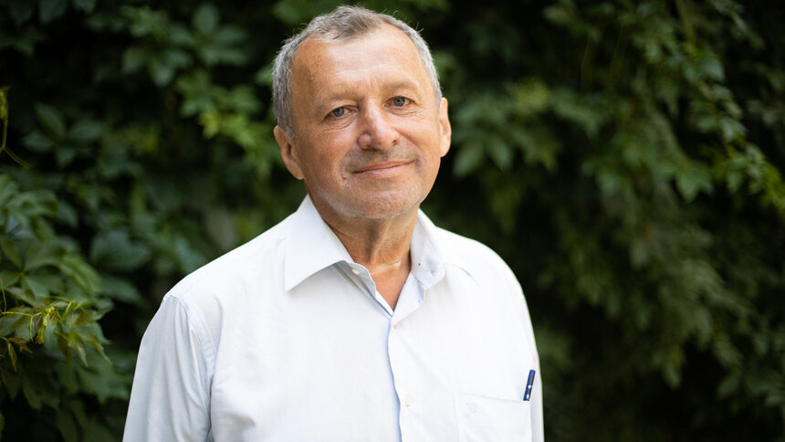 «Всю ничтожную зарплату он тратил на издание детской газеты»: калининградцы прощаются с Сергеем Большаковым  - Новости Калининграда | Фото: Александр Подгорчук / Архив «Клопс»