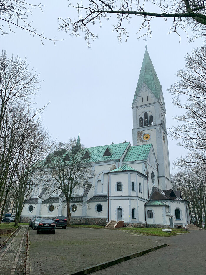 Калининградский театр кукол находится в красивейшем здании - бывшей кирхе королевы Луизы  | Фото: архив "СК"