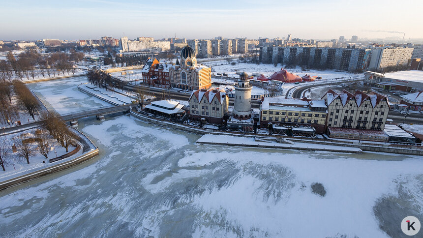 «Город встал под коркой льда — ни туда и ни сюда»: музыкальный дайджест калининградских новостей за неделю (видео)   - Новости Калининграда | Фото: Александр Подгорчук / Архив «Клопс»