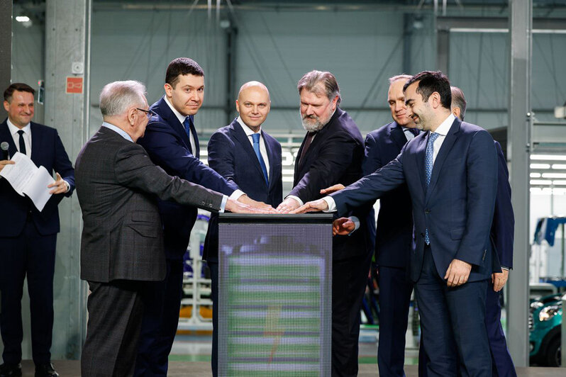 Беспрозванных и Алиханов открыли в Калининградской области сразу семь заводов - Новости Калининграда | Фото: Министерство промышленности и торговли РФ