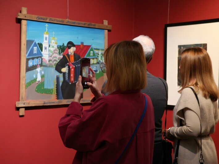 «Пространство бесконечных оттенков»: в Калининграде открылась выставка, посвящённая самому неоднозначному цвету - Новости Калининграда | Фото: Калининградский музей изобразительных искусств