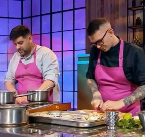 Калининградец поучаствовал в «Битве шефов» и поделился рецептом каре ягнёнка, которое оценил Ивлев (фото)   - Новости Калининграда | Скриншот: телеканал «Пятница!»