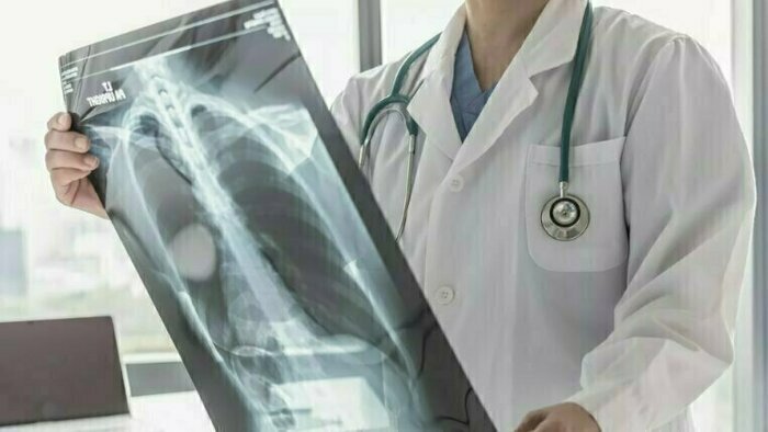 Куда обратиться, если достала изнуряющая боль и нужен опытный врач - Новости Калининграда