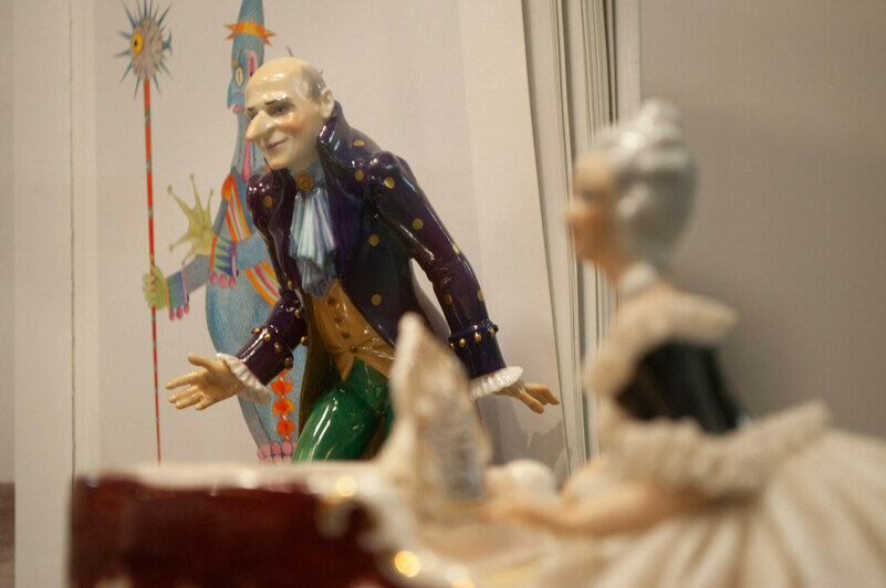 Презентация книги сказок Гофмана, иллюстрированной художником и скульптором Михаилом Шемякиным, прошла в Областном историко-художественном музее. | Фото: Ксения Андреева