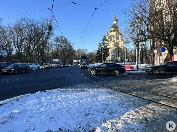 В Калининграде на пересечении Мира и Чкалова изменили схему движения, водители то и дело нарушают ПДД (фото) - Новости Калининграда | Фото: «Клопс»