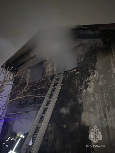 «Жена и сын угорели в обнимку»: хозяин сгоревшего под Калининградом дома рассказал, как пытался спасти семью    - Новости Калининграда | Фото: ГУ МЧС России по Калининградской области 