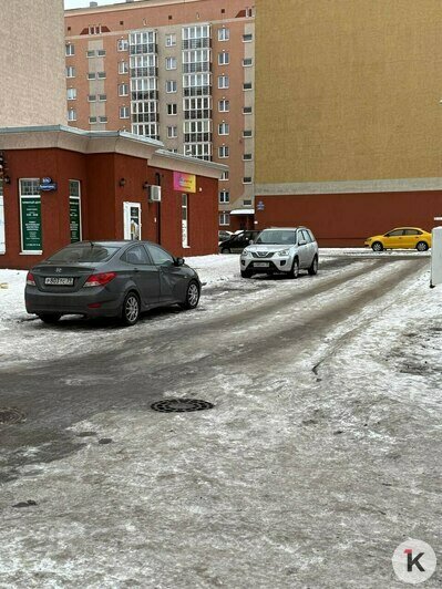 В Калининграде принялись латать одни улицы, а с других даже не убрали лёд (фото, видео) - Новости Калининграда | Фото Веры Карамышевой