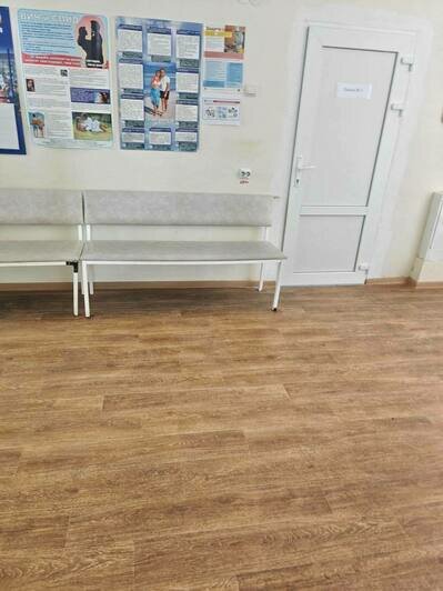 Сегодня днем в поликлинике провели ремонтные работы и убрали последствия ЧП. | Фото: Минздрав Калининградской области