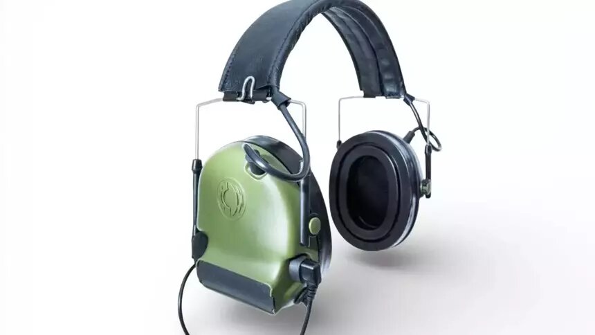 В России разработали «умную» гарнитуру, которая усиливает шорохи и защищает от осколков - Новости Калининграда | Фото: пресс-служба Ростеха