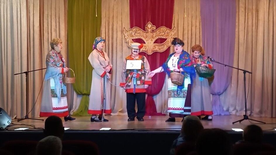 Первый канал снял сюжет о самодеятельном театре из Краснознаменска | Фото: из группы ДК Краснознаменска  во «ВКонтакте»
