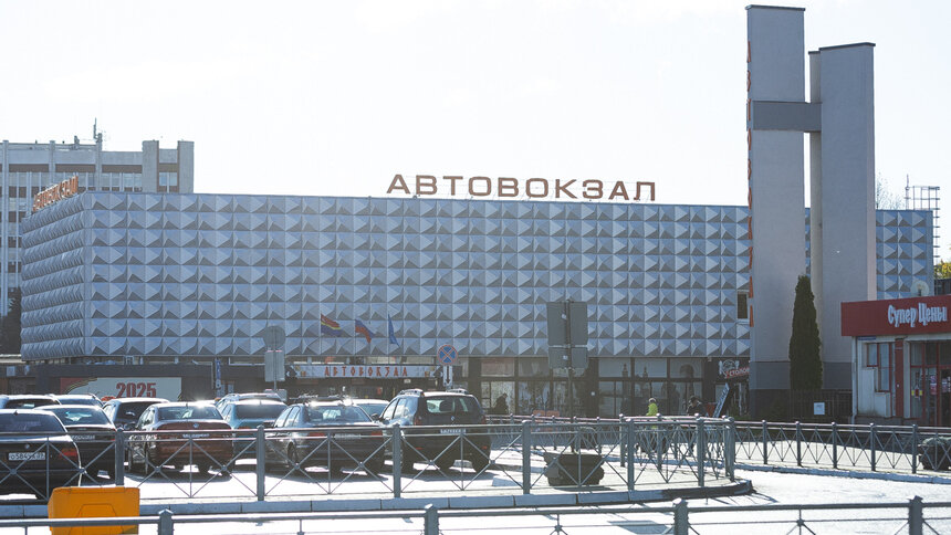 В буфете на автовокзале Калининграда угощали винегретом с плесневыми грибами и кишечной палочкой - Новости Калининграда | Фото: Александр Подгорчук / Архив «Клопс»