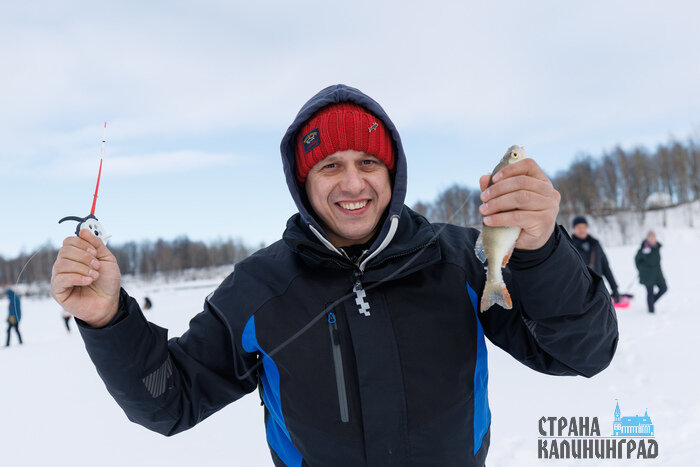 Когда клюёт даже зимой: удача на льду (фото)