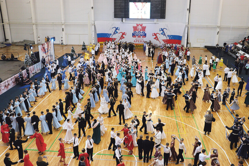 Кадетский бал прошёл в  17-й раз | Фото: группа министерства образования КО во «ВКонтакте»