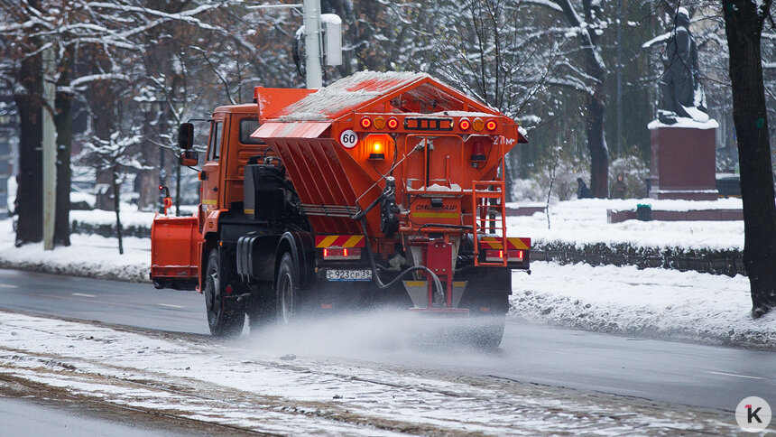 «В Питере датчики снега, но там ситуация значительно хуже»: в Калининграде не спешат внедрять ИИ для уборки улиц - Новости Калининграда | Фото: Александр Подгорчук / Архив «Клопс»