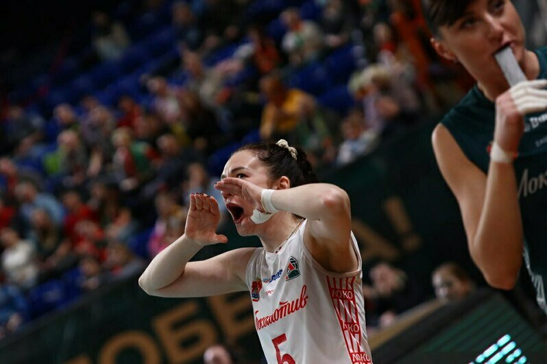 Моменты игры. | Фото: ВК «Локомотив»