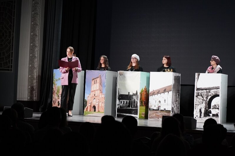 «Ребята не только актёры, но и сценаристы, исследователи, художники»: как работает молодёжный театр в Калининграде - Новости Калининграда | Фото: Театральное отделение МАУ «Молодёжный центр»