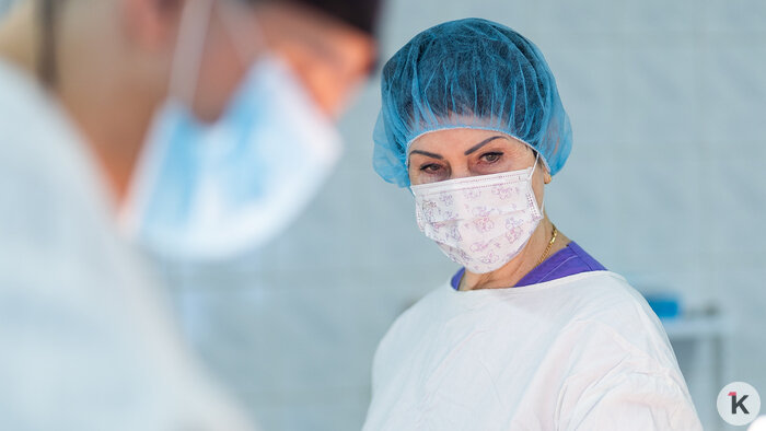 Полвека на шаг от хирурга: истории калининградских операционных сестёр (фото)   - Новости Калининграда | Фото: Александр Подгорчук / «Клопс»