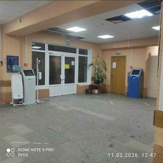 В детской поликлинике Советска прорвало трубу и обвалилось потолочное покрытие (фото)   - Новости Калининграда | Фото предоставили в медучрежедении