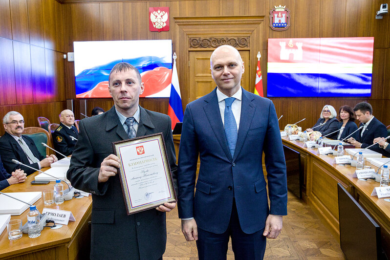 Награды жителям области вручил губернатор Алексей Беспрозванных  | Фото: пресс-служба правительства Калининградской области