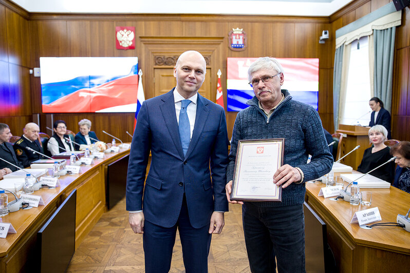 Награды жителям области вручил губернатор Алексей Беспрозванных  | Фото: пресс-служба правительства Калининградской области