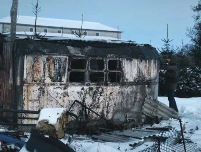Обгоревшее тело местного жителя обнаружили в вагончике, где он временно жил  | Фото: СУ СК России по Калининградской области 