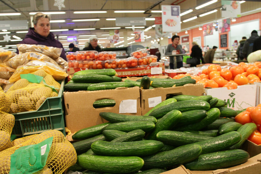 Огурцы в феврале всегда дорогие, но в этот раз рост цены особенно заметен | Фото: архив "СК"