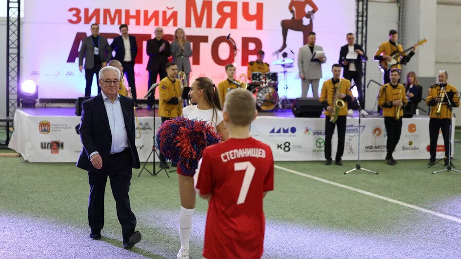 Победитель Лиги чемпионов, Дасаев — в воротах и битва за два миллиона: как завершился турнир «Зимний мяч АВТОТОР — 2026» - Новости Калининграда