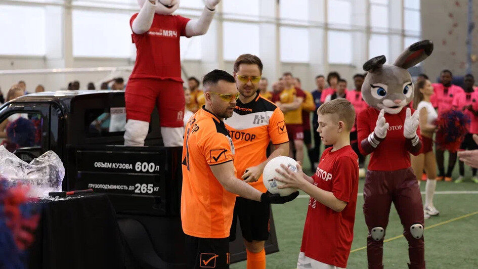 Победитель Лиги чемпионов, Дасаев — в воротах и битва за два миллиона: как завершился турнир «Зимний мяч АВТОТОР — 2026» - Новости Калининграда