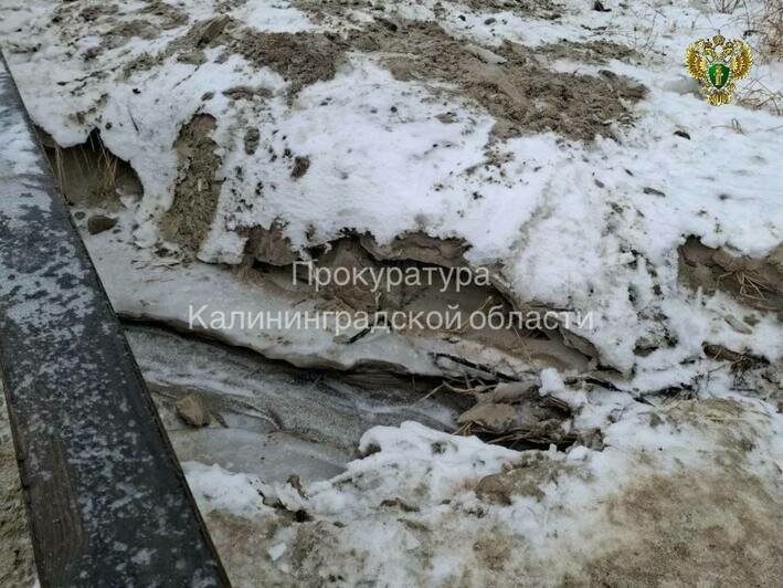 Природоохранная прокуратура проверяет информацию о сливе стоков на пляж в Янтарном - Новости Калининграда | Фото: прокуратура Калининградской области