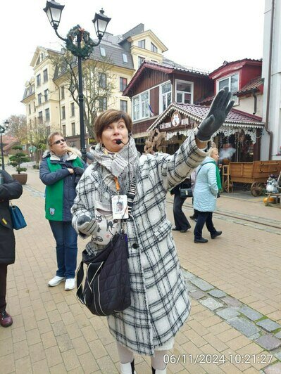 Оксана Мячина глубоко погрузилась в историю города во время обучения на гида | Фото: архив героини публикации